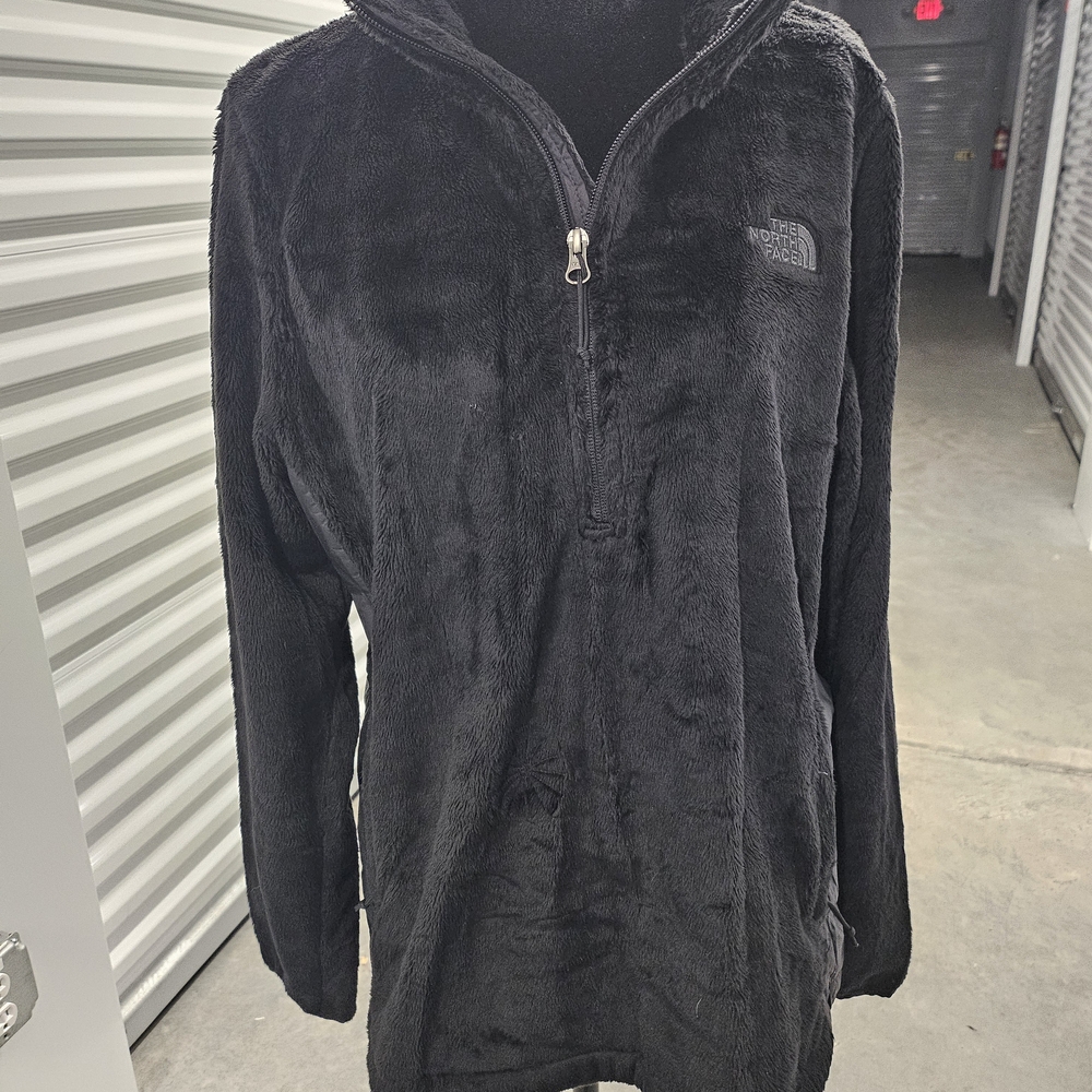 The North Face Black Half-Zip Fleece